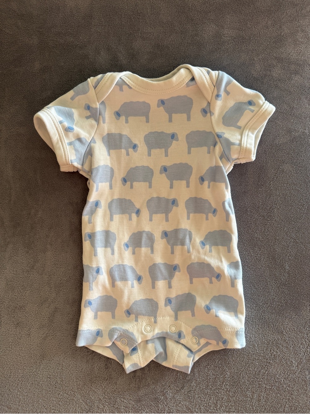 Primary Organic Animal Friends Babysuit Shortie - Stream Baby Sheep - Newborn